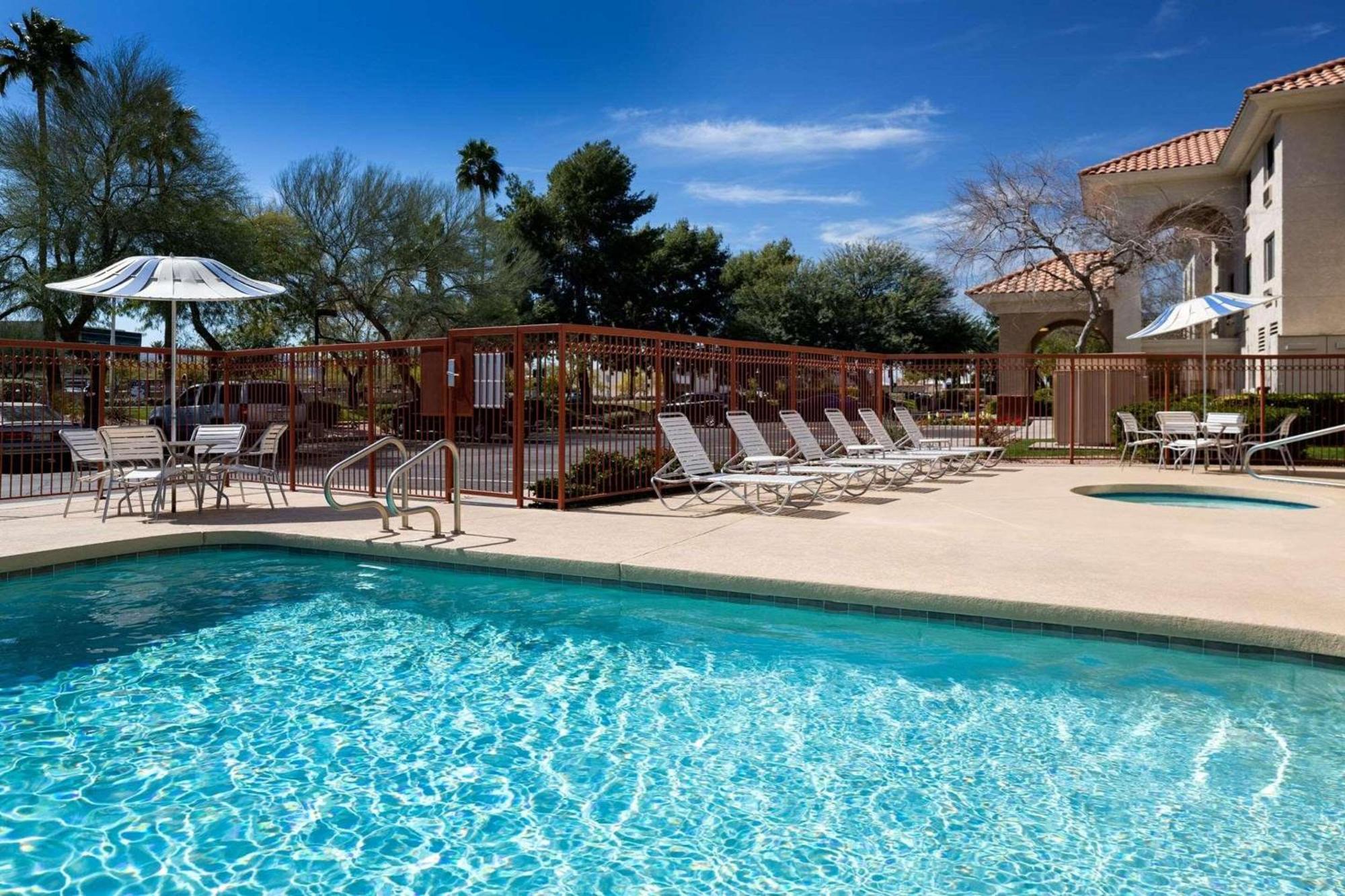Country Inn & Suites By Radisson, Phoenix Airport, Az Eksteriør billede